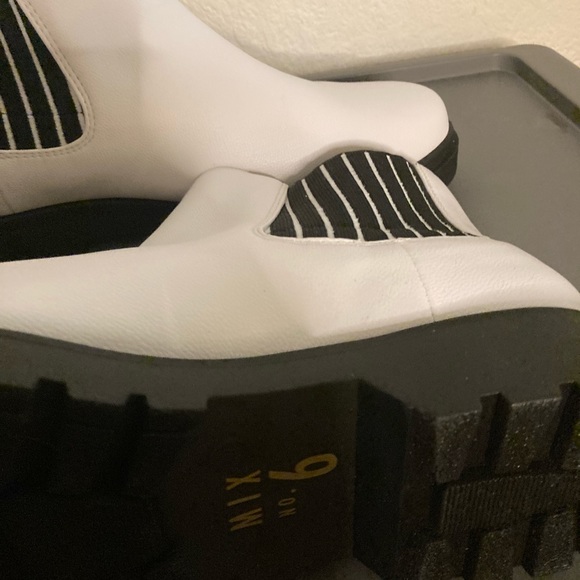 Boots - Picture 6 of 7